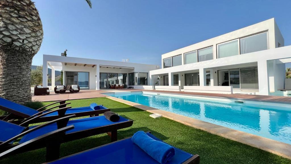Leblanc Luxurious Beachfront Villa, Gcollectiongr Эрмиони Экстерьер фото