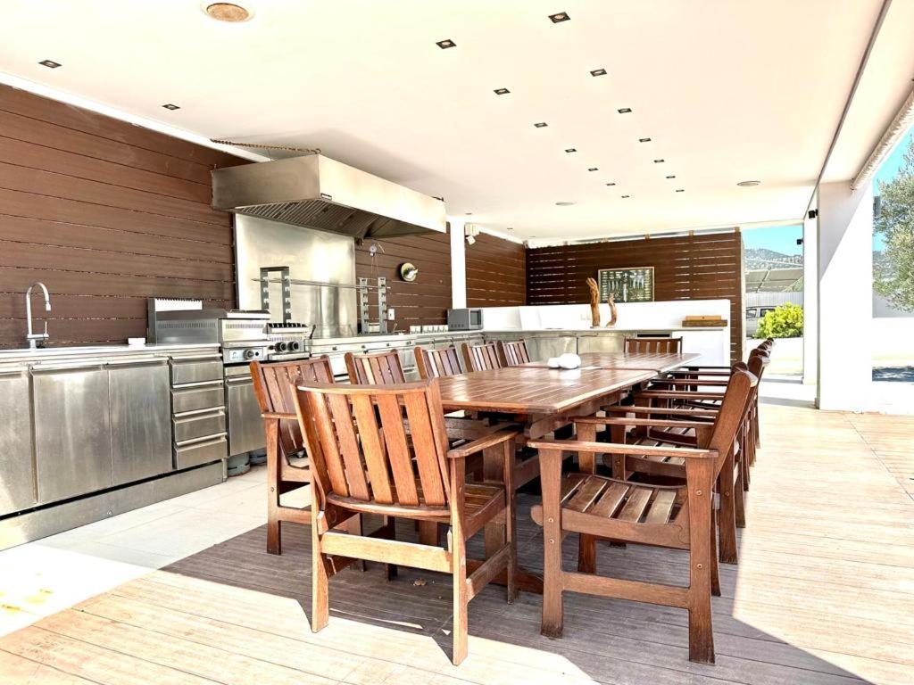 Leblanc Luxurious Beachfront Villa, Gcollectiongr Эрмиони Экстерьер фото