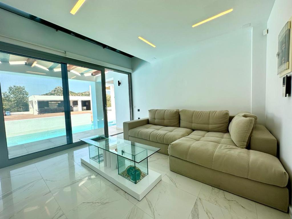 Leblanc Luxurious Beachfront Villa, Gcollectiongr Эрмиони Экстерьер фото