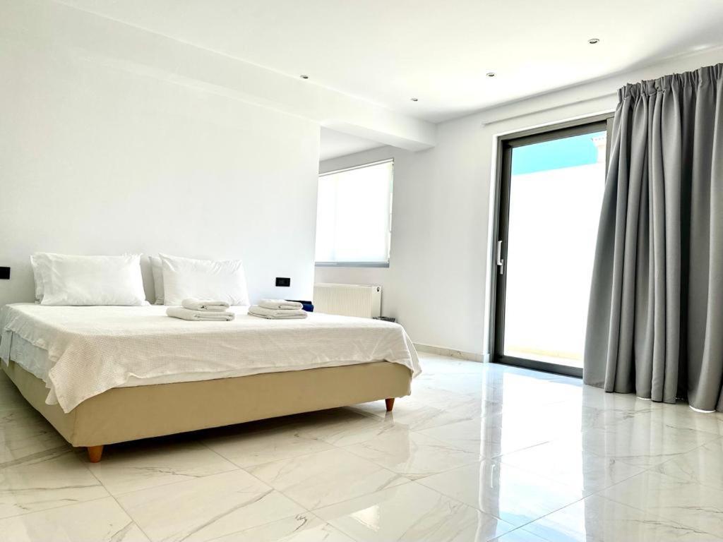 Leblanc Luxurious Beachfront Villa, Gcollectiongr Эрмиони Экстерьер фото