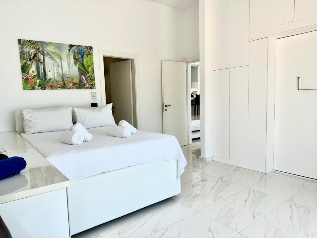 Leblanc Luxurious Beachfront Villa, Gcollectiongr Эрмиони Экстерьер фото